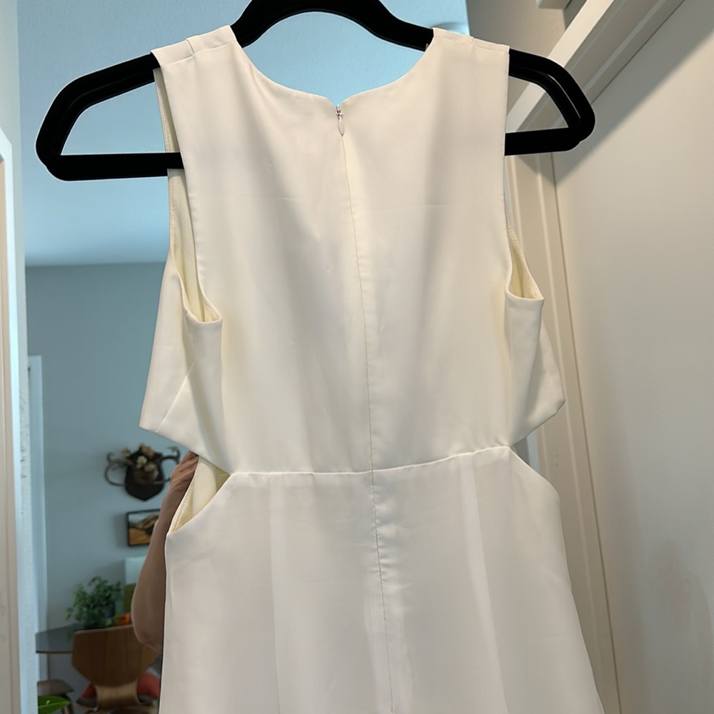 NBD Off White Low Plunge Gown - Picture 6 of 7